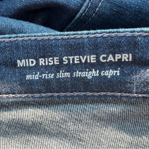 AG Adriano Goldschmied Rough Hem Mid Rise Stevie Capri Jeans Size 27 Women’s - Picture 4 of 6